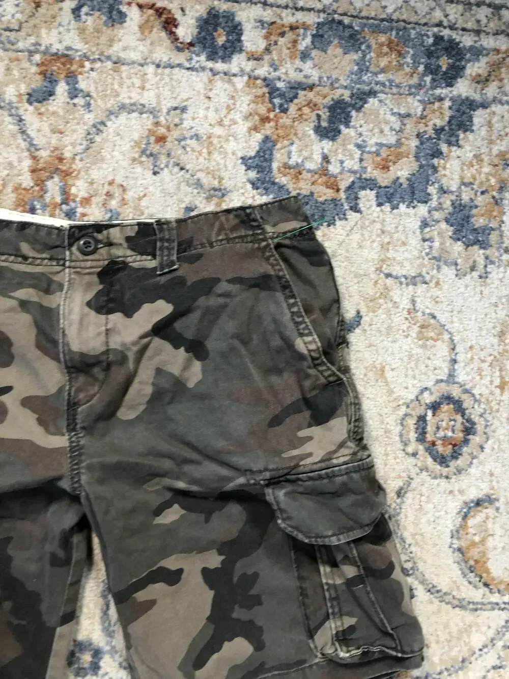 Old Navy Cargo Shorts Mens 31 Camo Canvas Pockets Outdoor Casual Army Utility